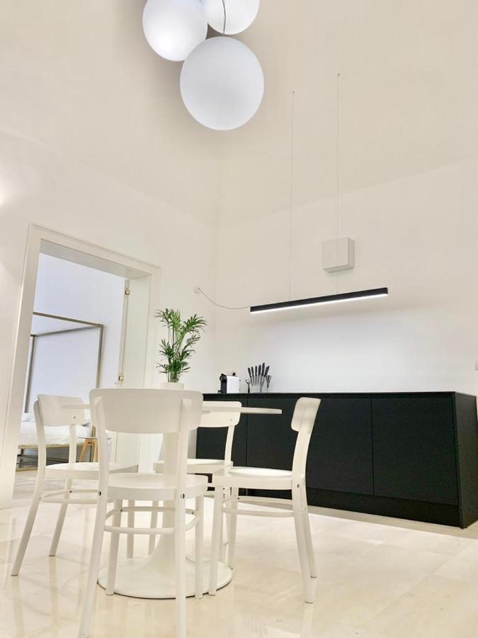 Apartment Federiciano White House - Center *