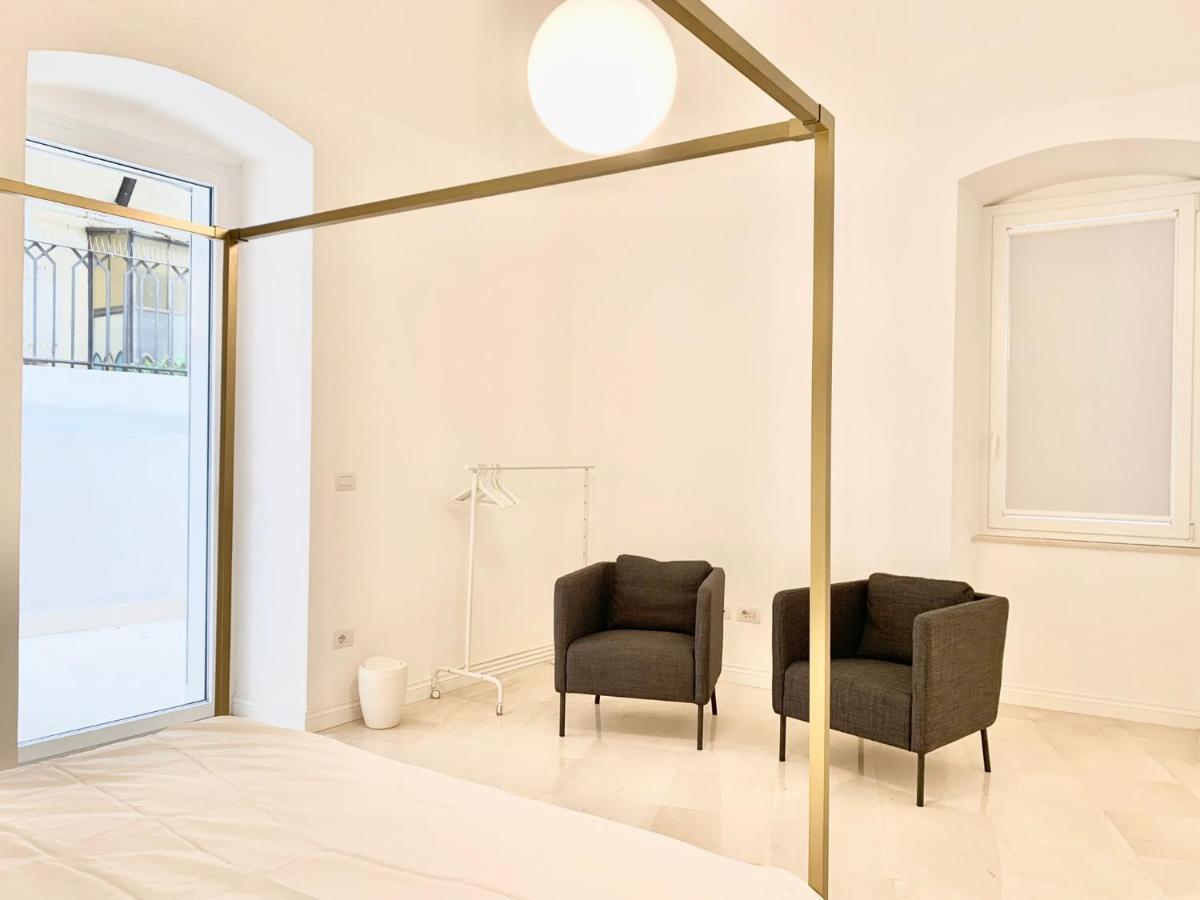 Apartment Federiciano White House - Center